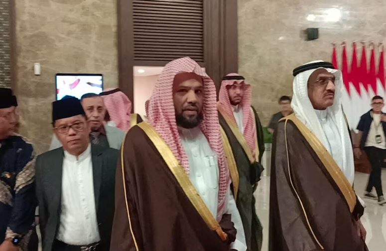 Syekh Ahmad bin Ali Al-Hudhaify Tiba di Indonesia untuk Kunjungan Kenegaraan