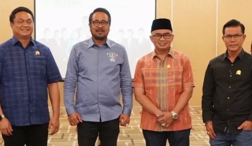 Pansus DPRD Kaltim Bahas Pedoman Penyusunan Pokok-Pokok Pikiran dalam Rapat Internal